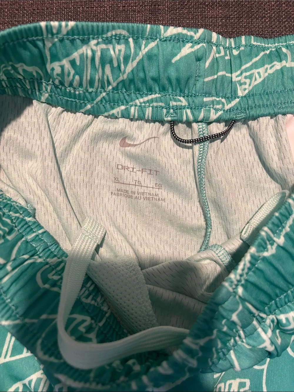 Youth Boy’s Nike Dri-Fit Performance Shorts | Size XL
